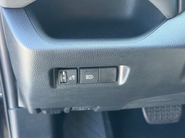Certified 2019 Toyota RAV4 LE w/ All Weather Liner Package AWD/4WD image 21
