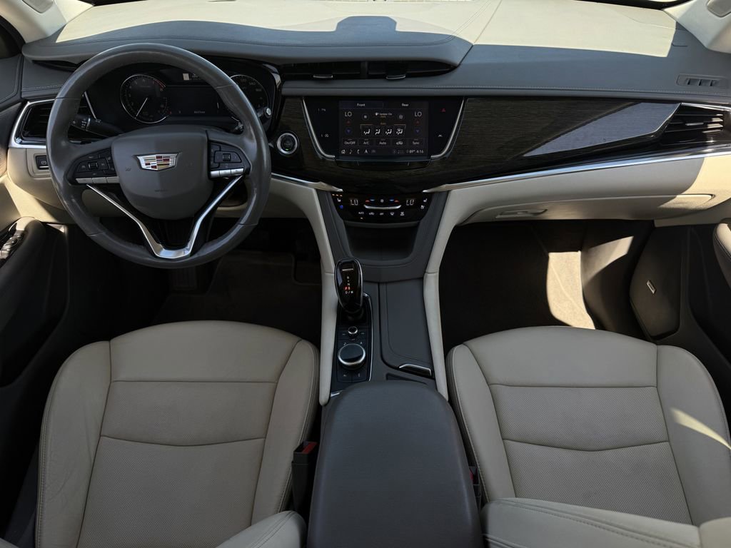 Used 2020 Cadillac XT6 Premium Luxury FWD image 11