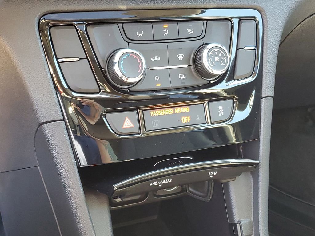 Used 2019 Buick Encore Sport Touring FWD image 19