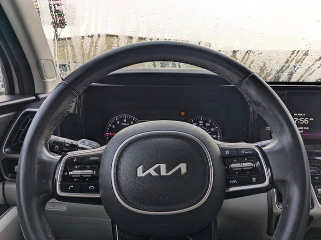 Used 2022 Kia Sorento EX image 21