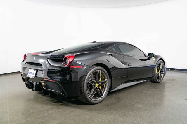 Used 2017 Ferrari 488 GTB RWD image 8