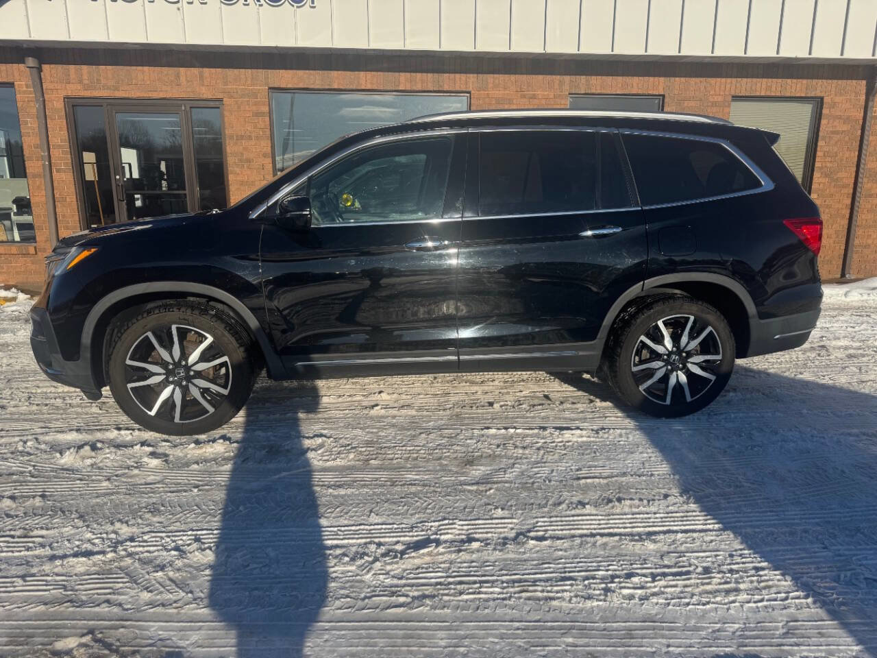 Used 2020 Honda Pilot Touring image 3
