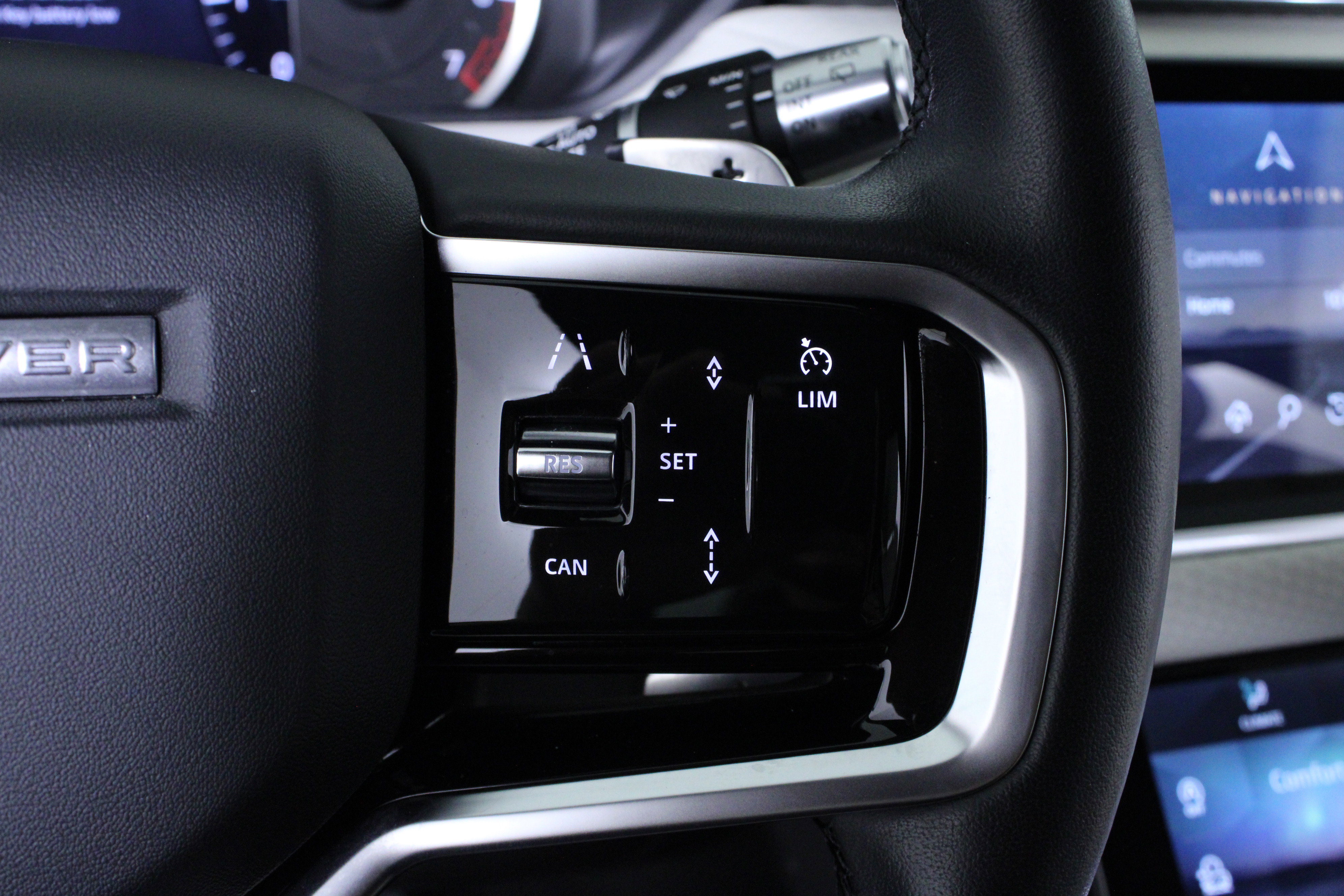 Used 2023 Land Rover Range Rover Velar R-Dynamic S AWD/4WD image 22