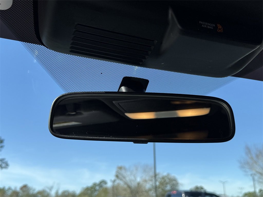 Used 2023 Mitsubishi Outlander SE image 23