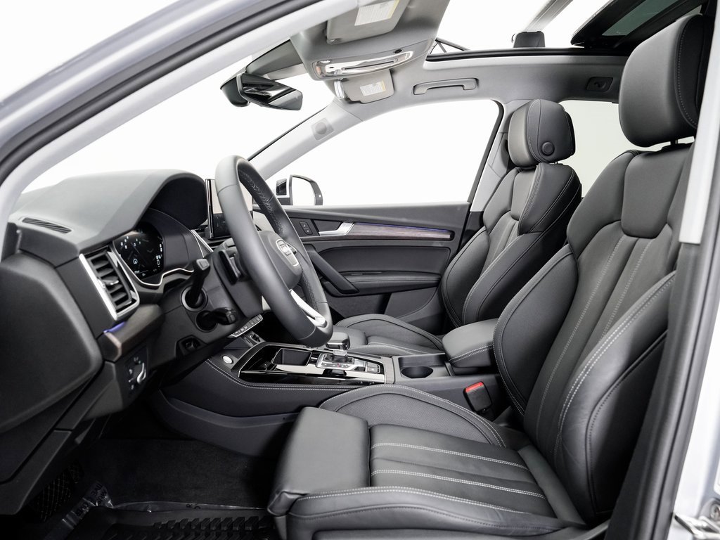 Certified 2025 Audi Q5 2.0T Premium Plus w/ Premium Plus Package image 8