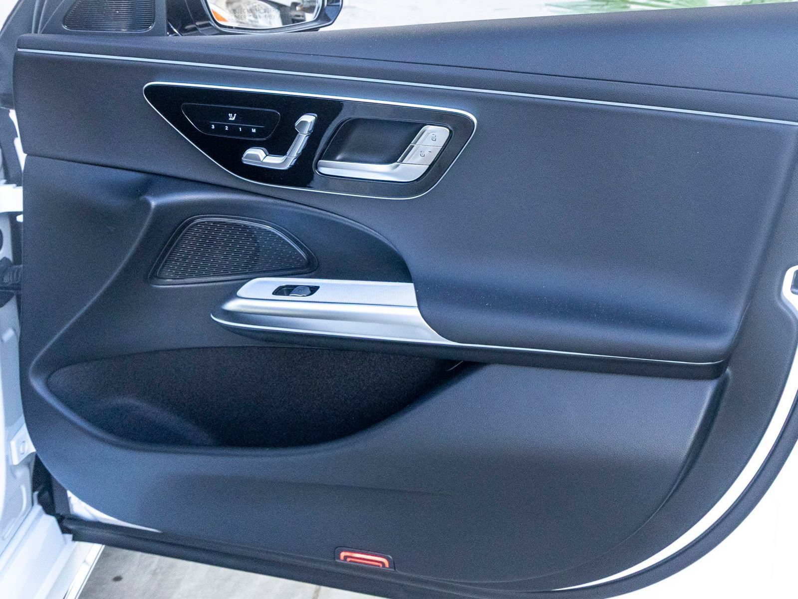 New 2026 Mercedes-Benz E 350 4MATIC Sedan image 25
