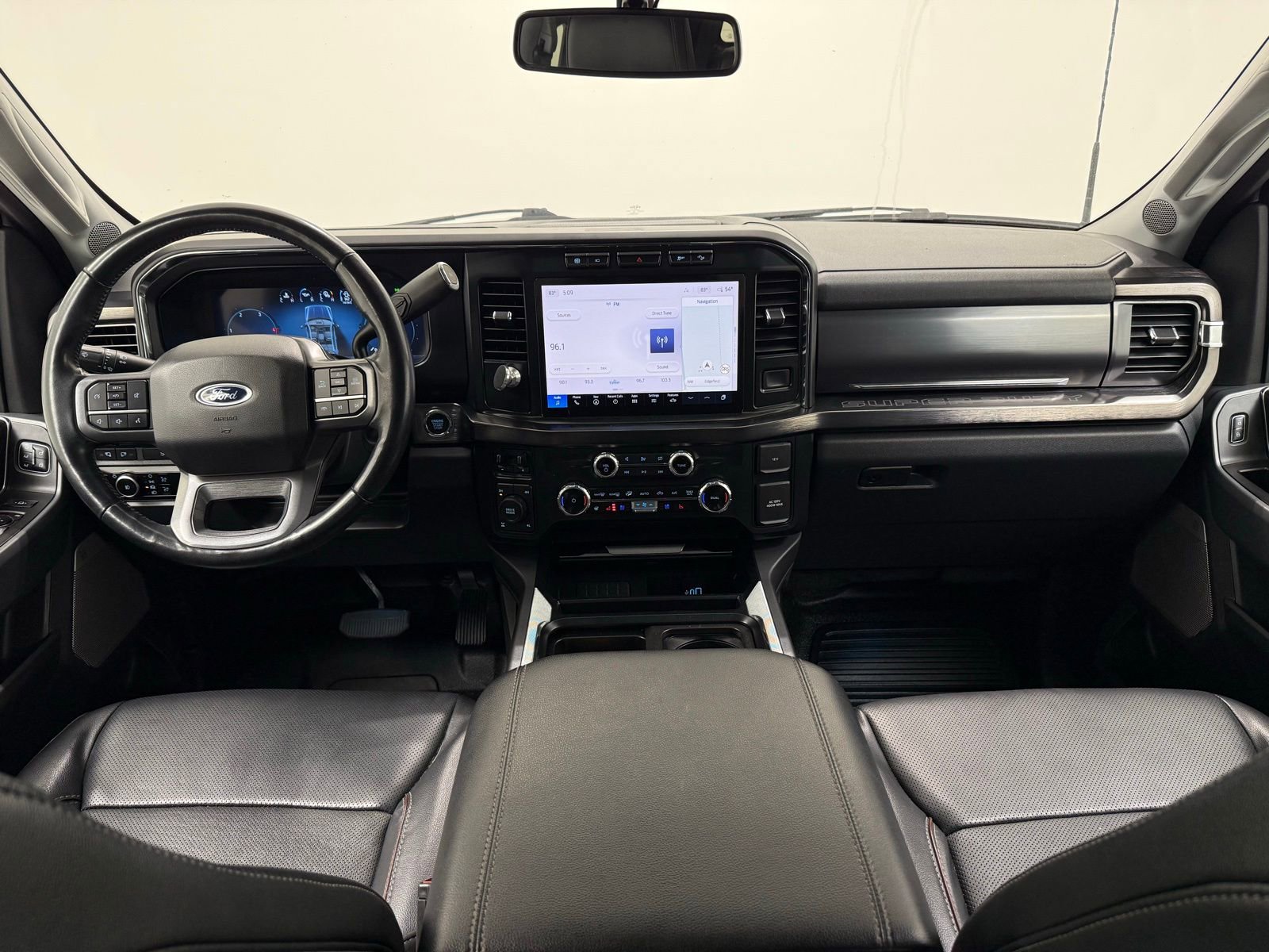 Used 2023 Ford F250 Lariat w/ FX4 Off-Road Package AWD/4WD image 31