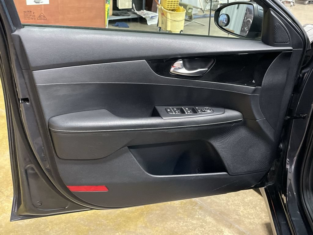 Used 2019 Kia Forte S FWD image 12