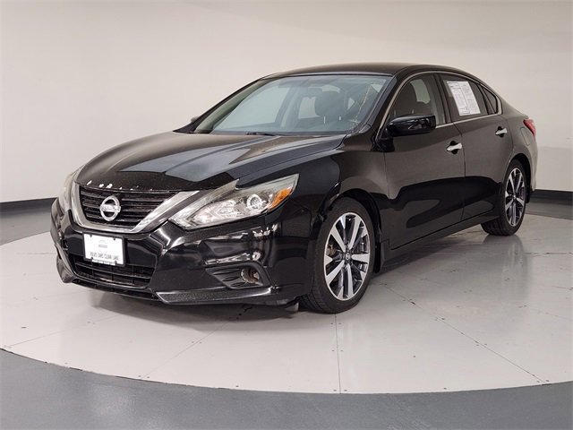 Used 2016 Nissan Altima 2.5 SR w/ LED Appearance Package