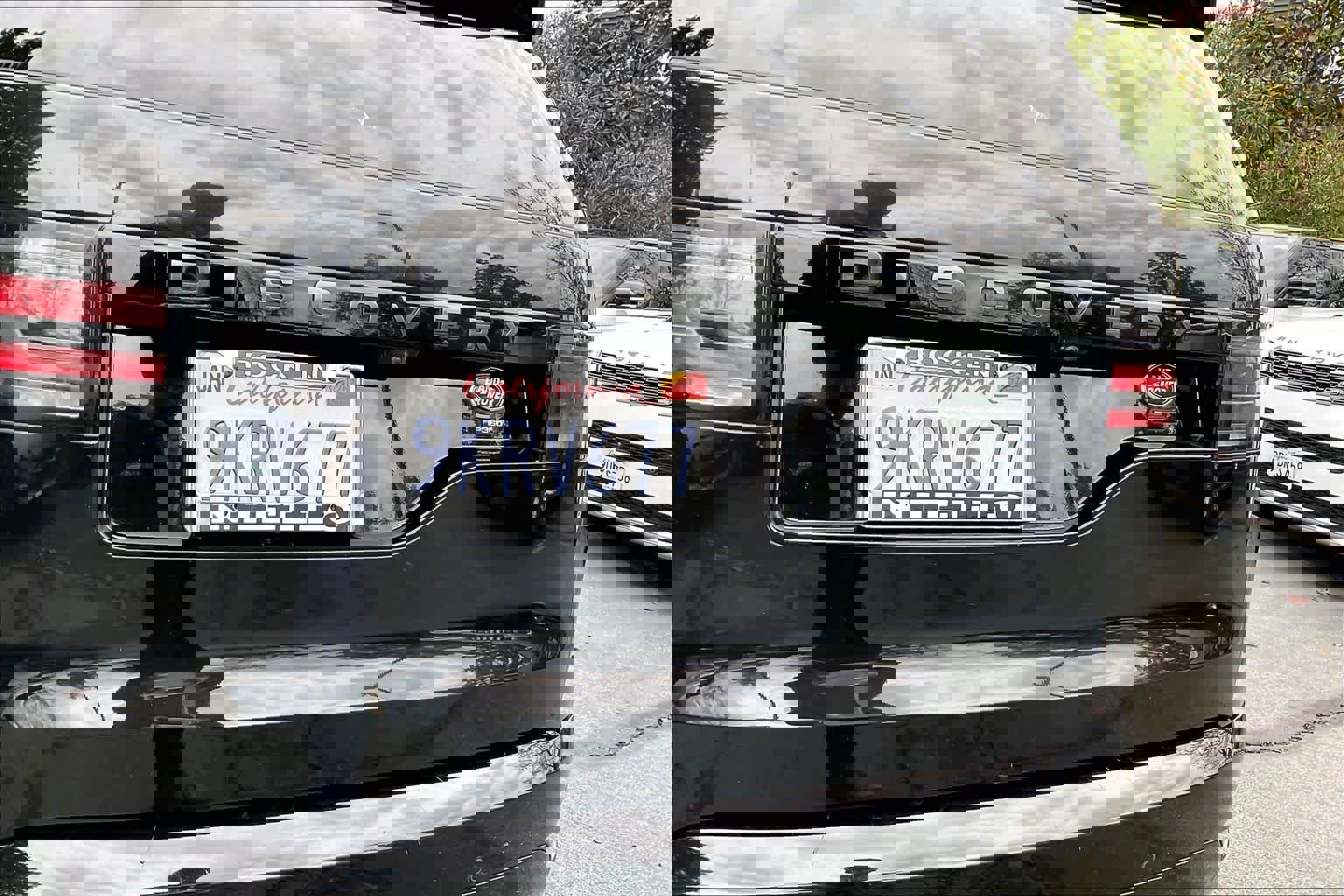 Used 2023 Land Rover Discovery S R-Dynamic image 11