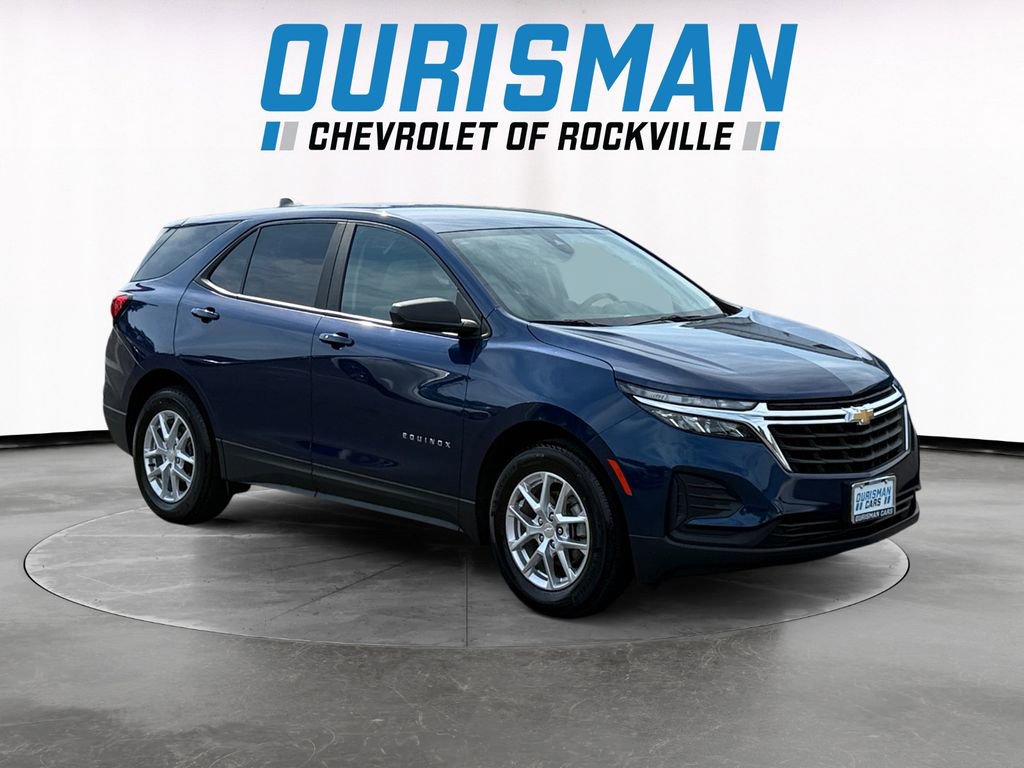 Used 2023 Chevrolet Equinox LS w/ LS Convenience Package FWD image 1