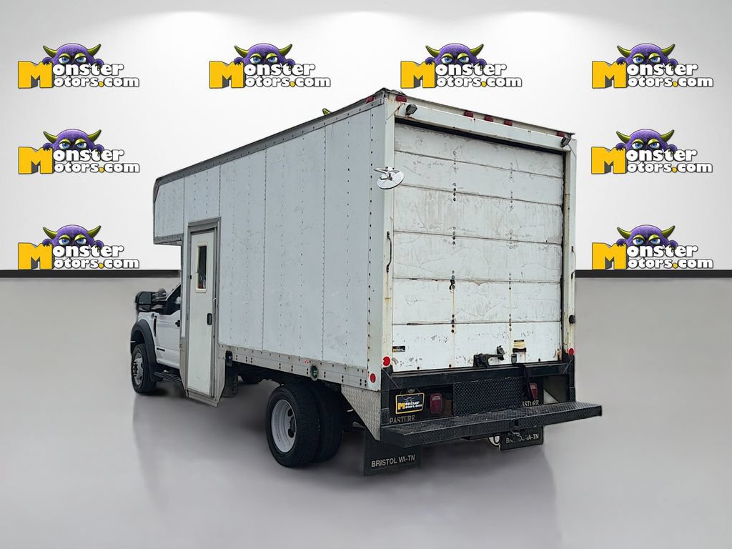 Used 2017 Ford F550 2WD Regular Cab Super Duty image 7