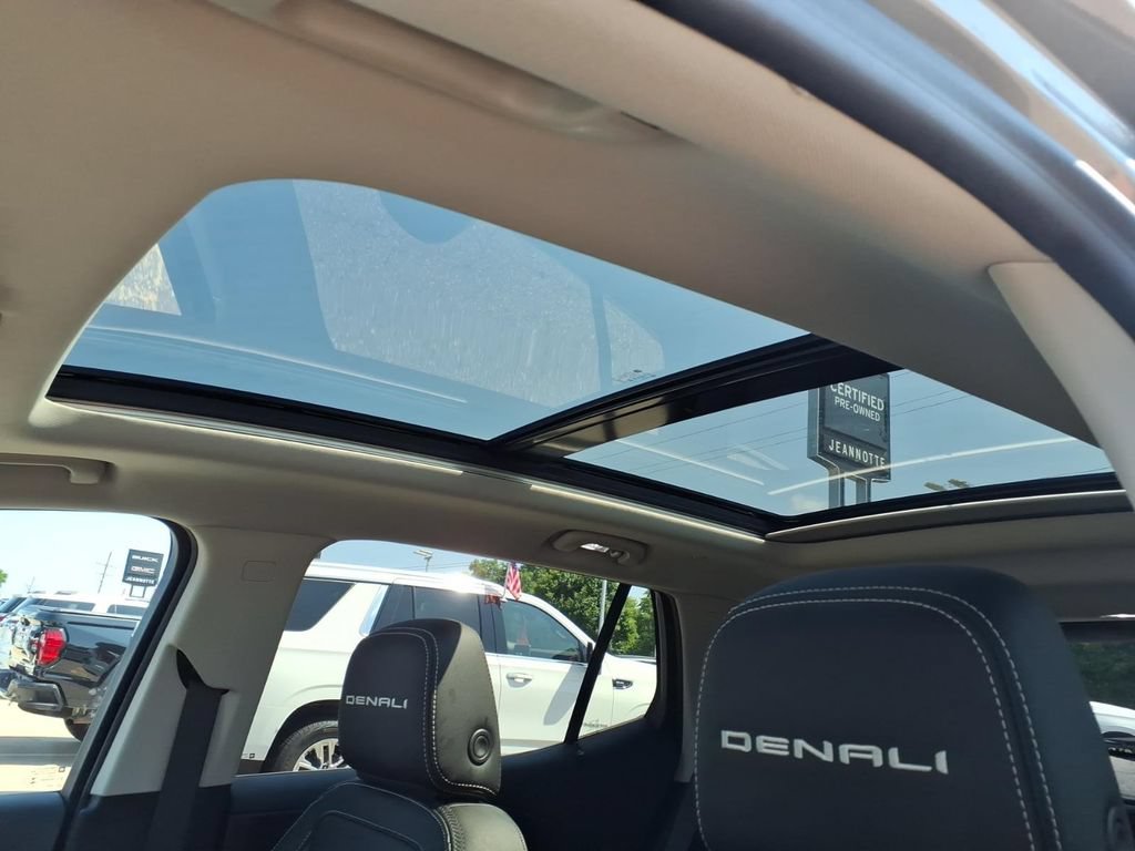 Used 2023 GMC Terrain Denali w/ LPO, Floor Liner Package AWD/4WD image 13