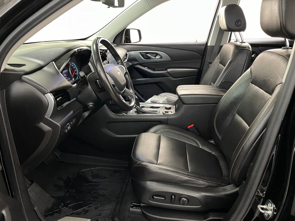 Certified 2020 Chevrolet Traverse Premier w/ Redline Edition AWD/4WD image 9