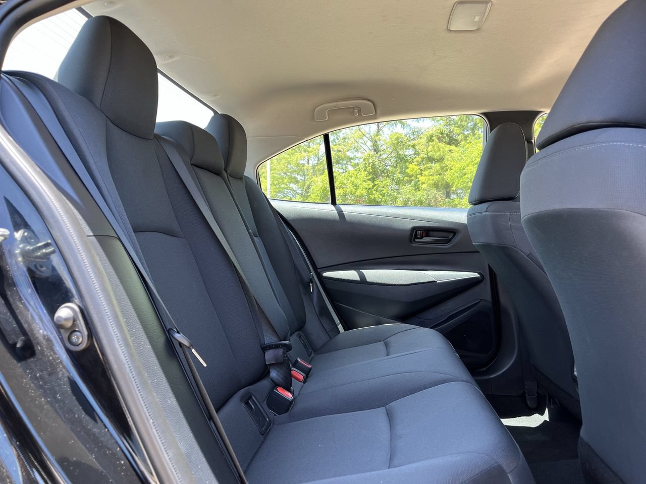 Used 2025 Toyota Corolla LE FWD image 26