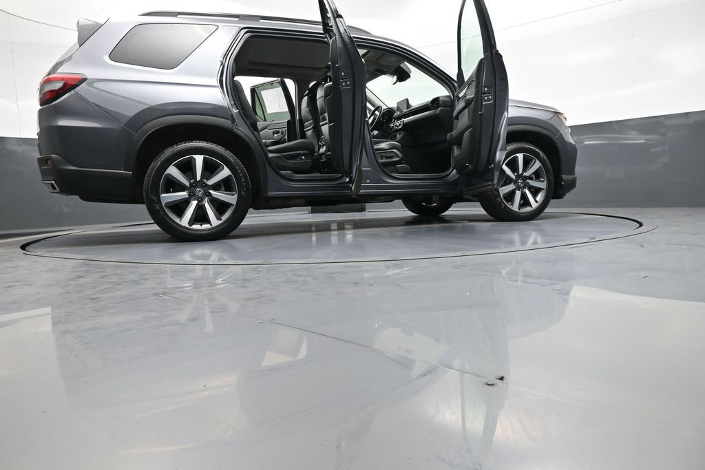 Used 2023 Honda Pilot Touring image 50