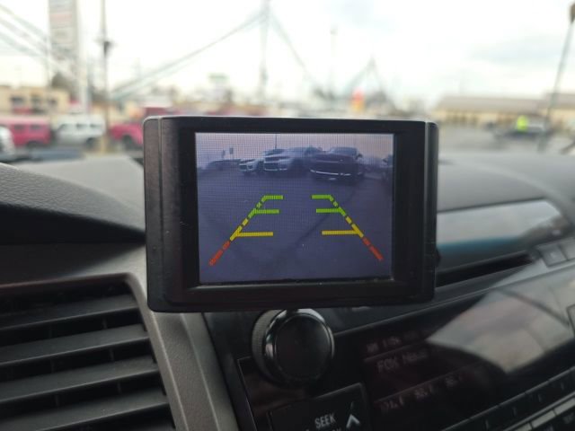 Used 2011 Toyota Tundra Grade w/ SR5 Pkg image 28