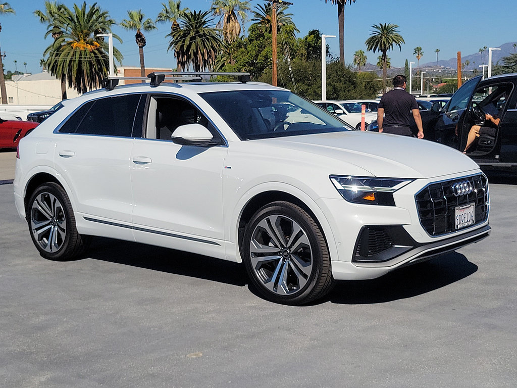 Used 2022 Audi Q8 Premium Plus w/ Premium Plus Package AWD/4WD image 4