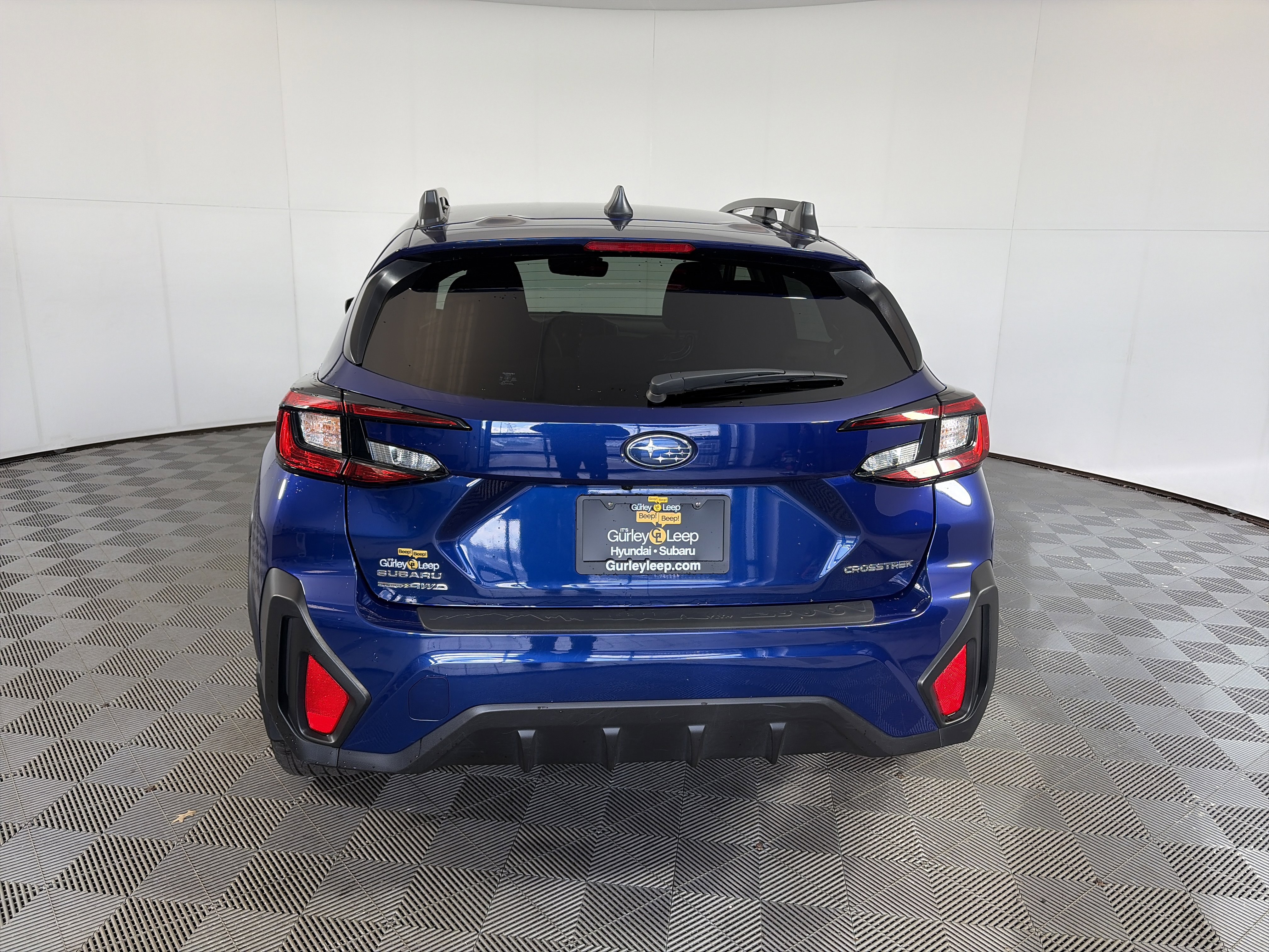 Used 2024 Subaru Crosstrek 2.0i Premium w/ Crosstrek Mirror Package image 9