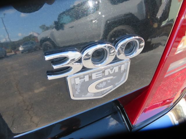 Used 2005 Chrysler 300 C RWD image 6