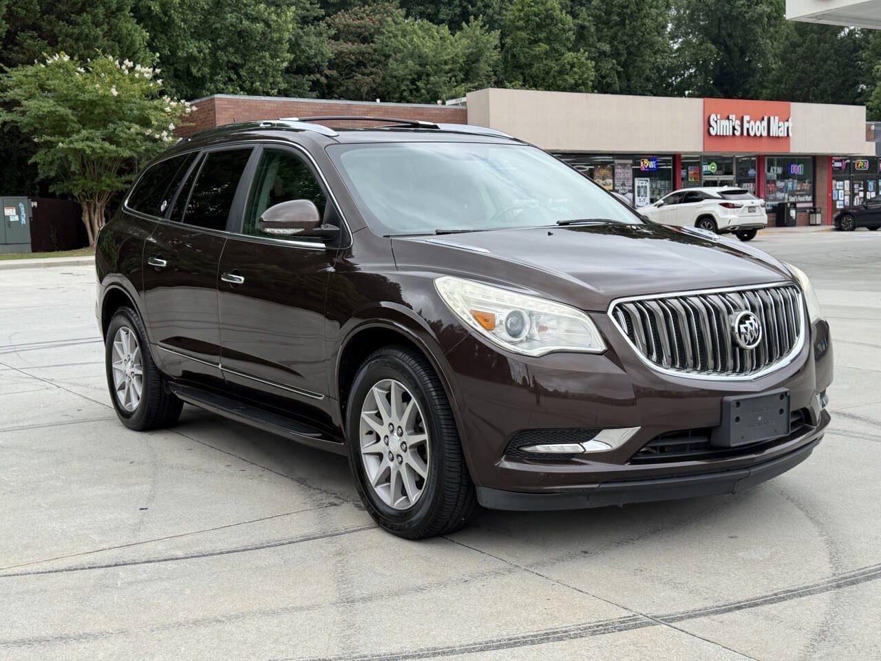 Used 2016 Buick Enclave Leather FWD image 3