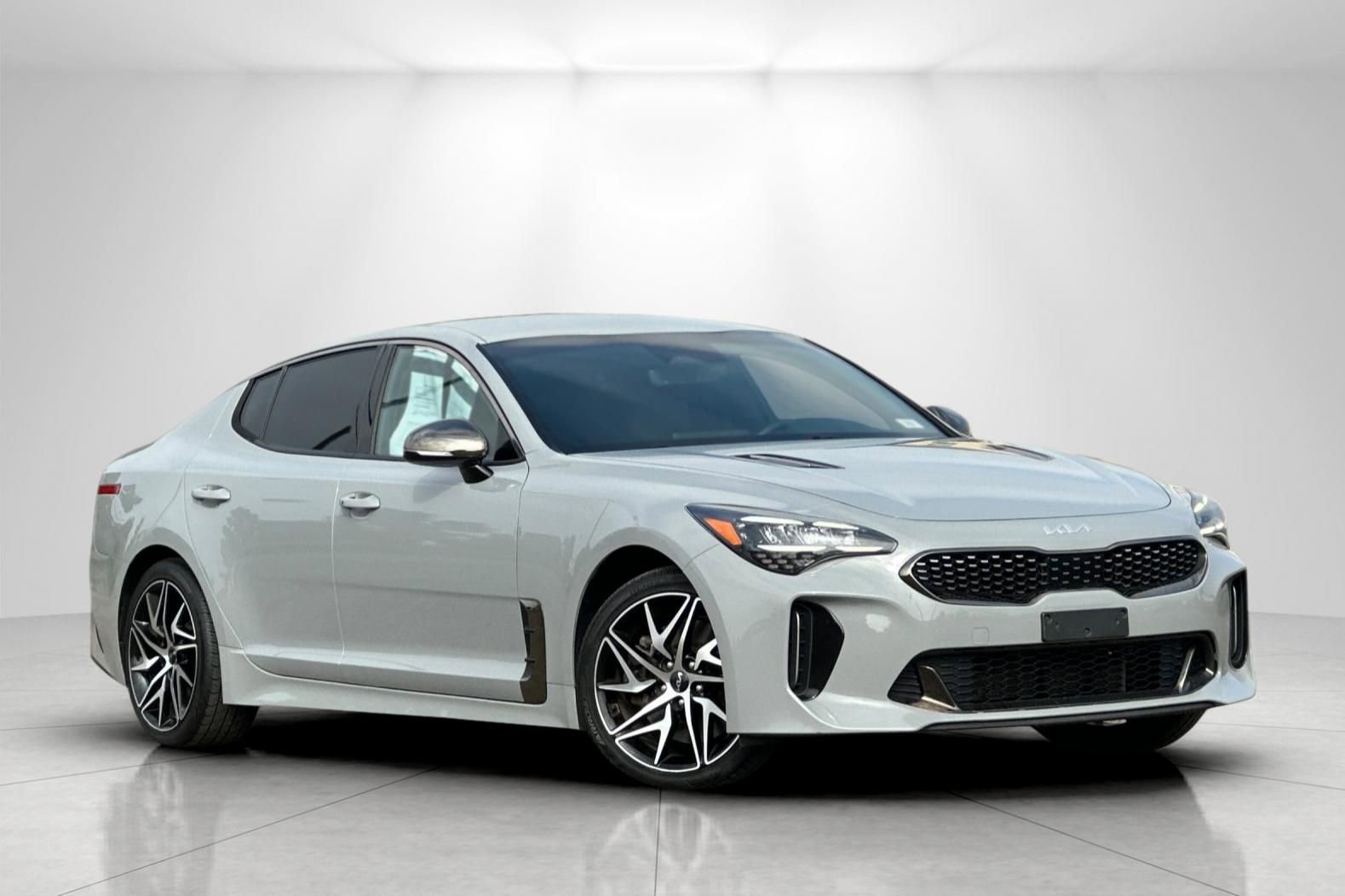 Used 2022 Kia Stinger GT-Line image 1