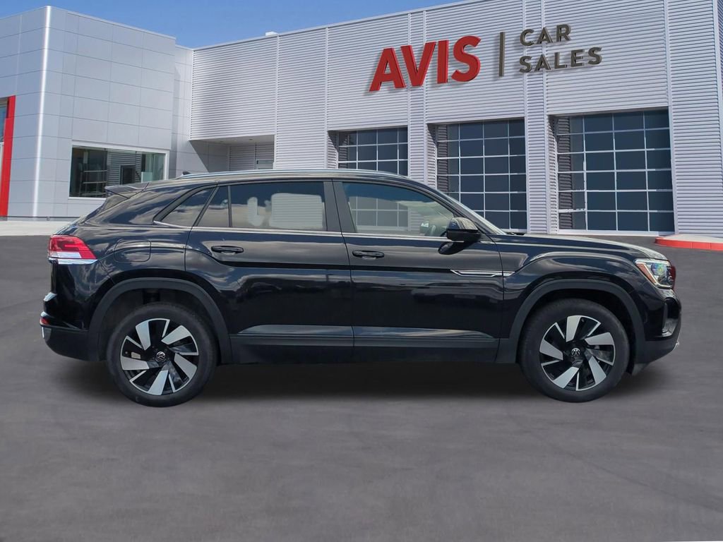 Used 2025 Volkswagen Atlas Cross Sport SE AWD/4WD image 5