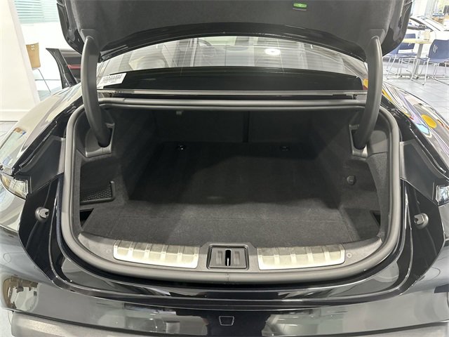 Used 2020 Porsche Taycan Turbo image 21