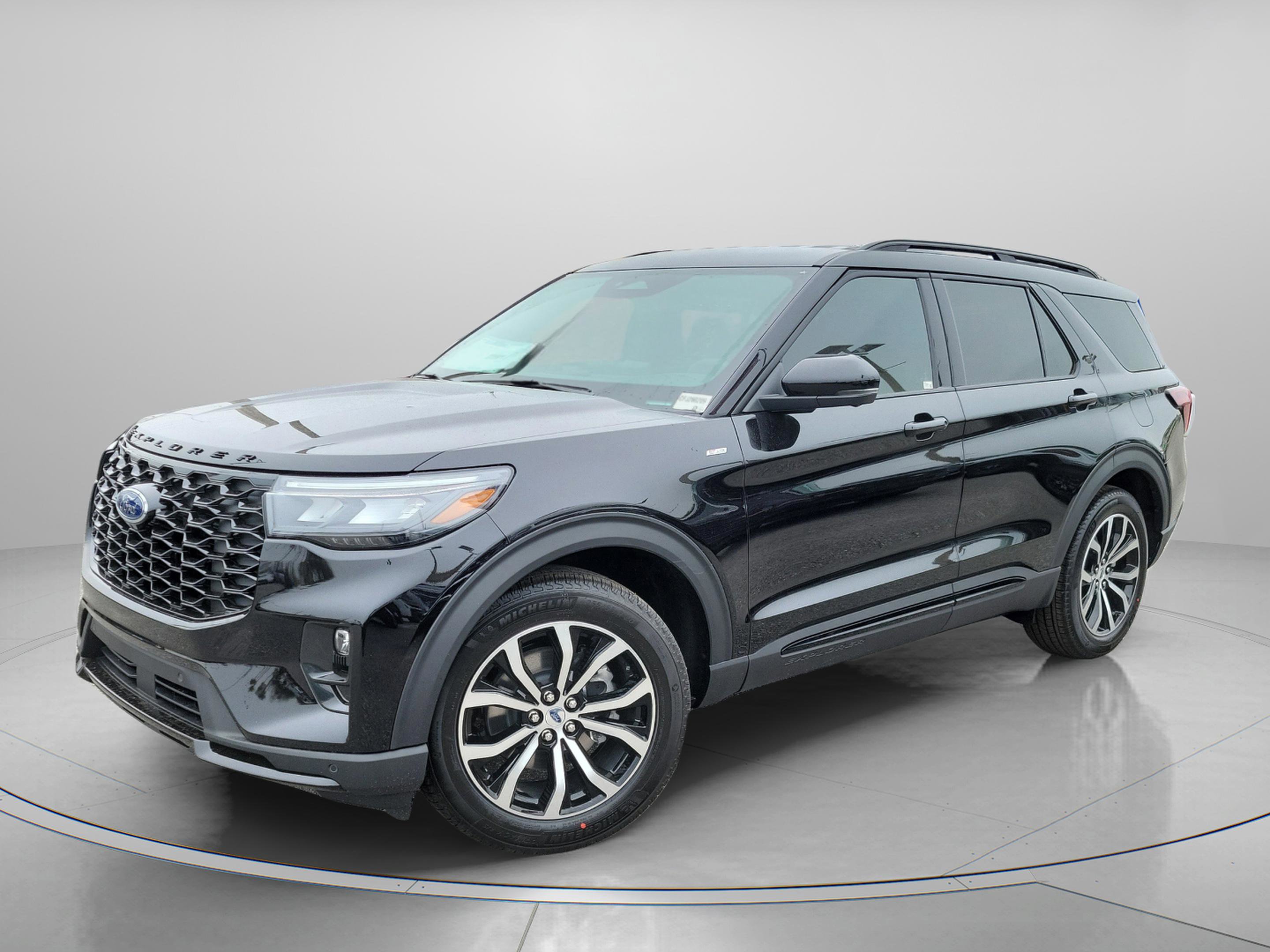 New 2026 Ford Explorer ST-Line image 2