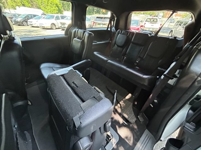 Used 2019 Dodge Grand Caravan GT FWD image 26