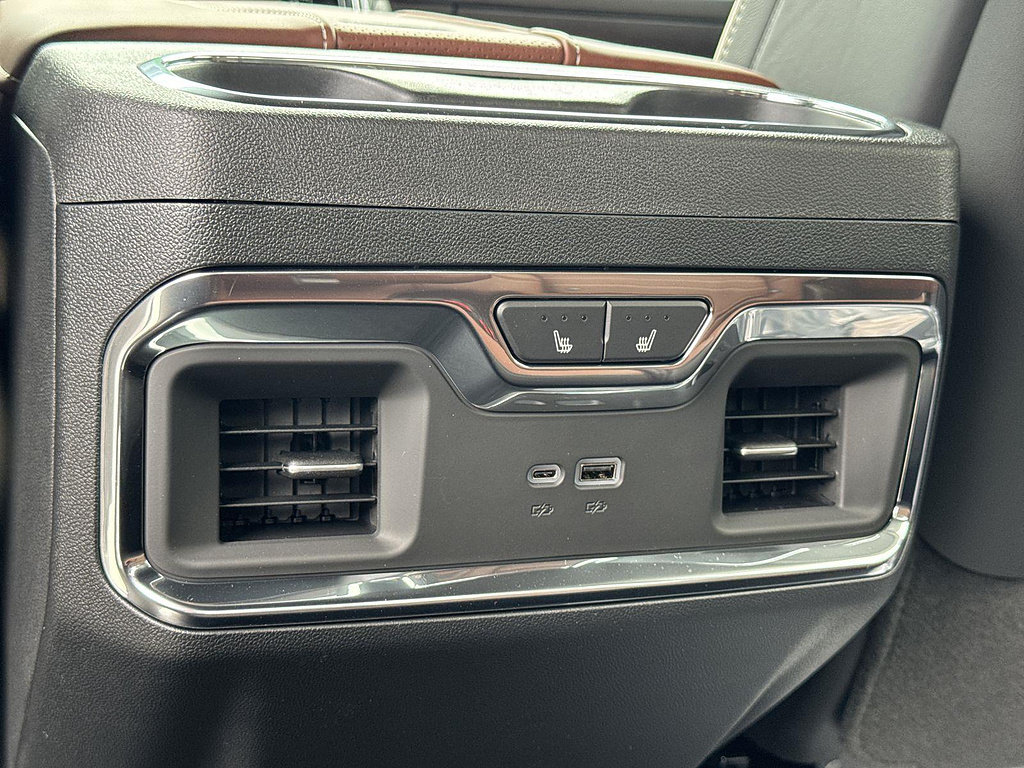 New 2026 GMC Sierra 1500 Denali Ultimate w/ LPO, Black Badging Package AWD/4WD image 26