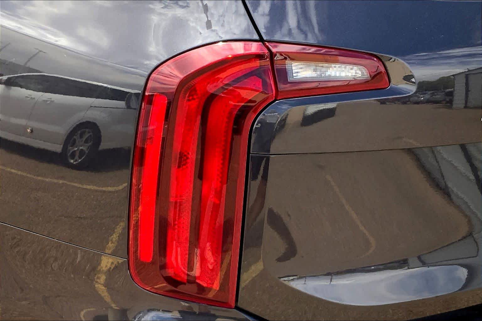 Used 2025 Kia Telluride S image 27