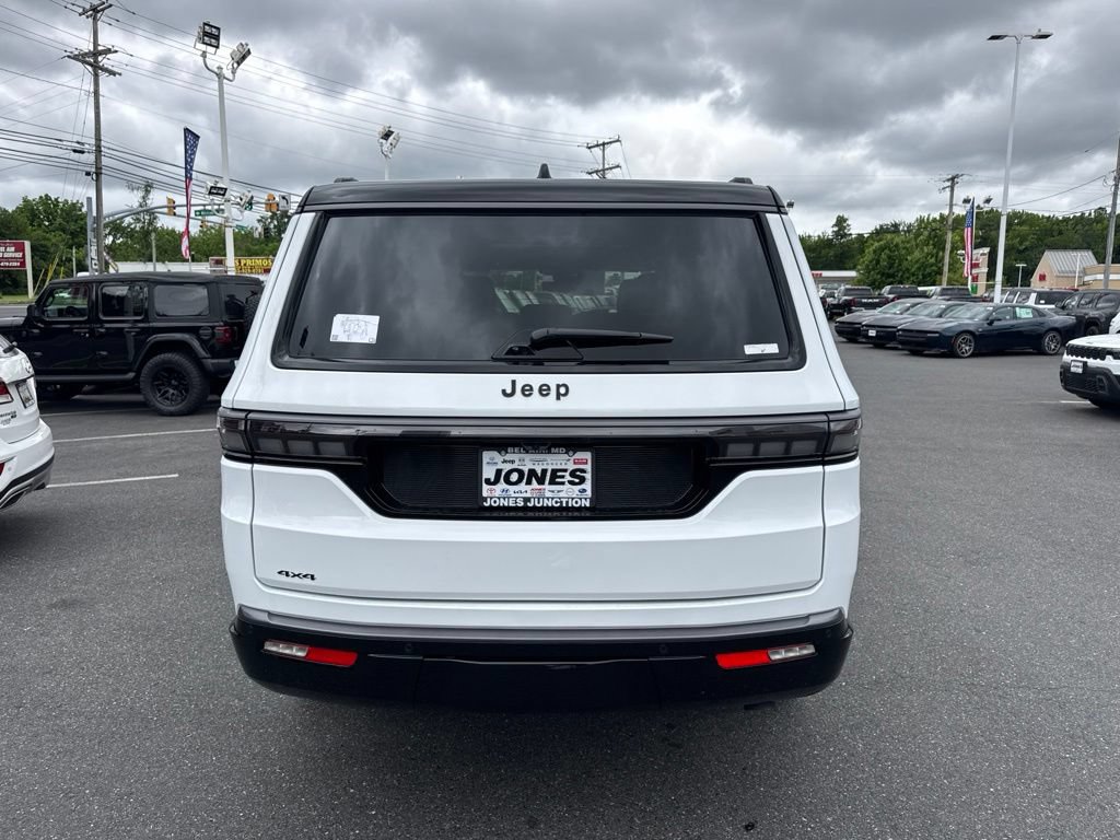 New 2026 Jeep Grand Wagoneer Summit AWD/4WD image 6