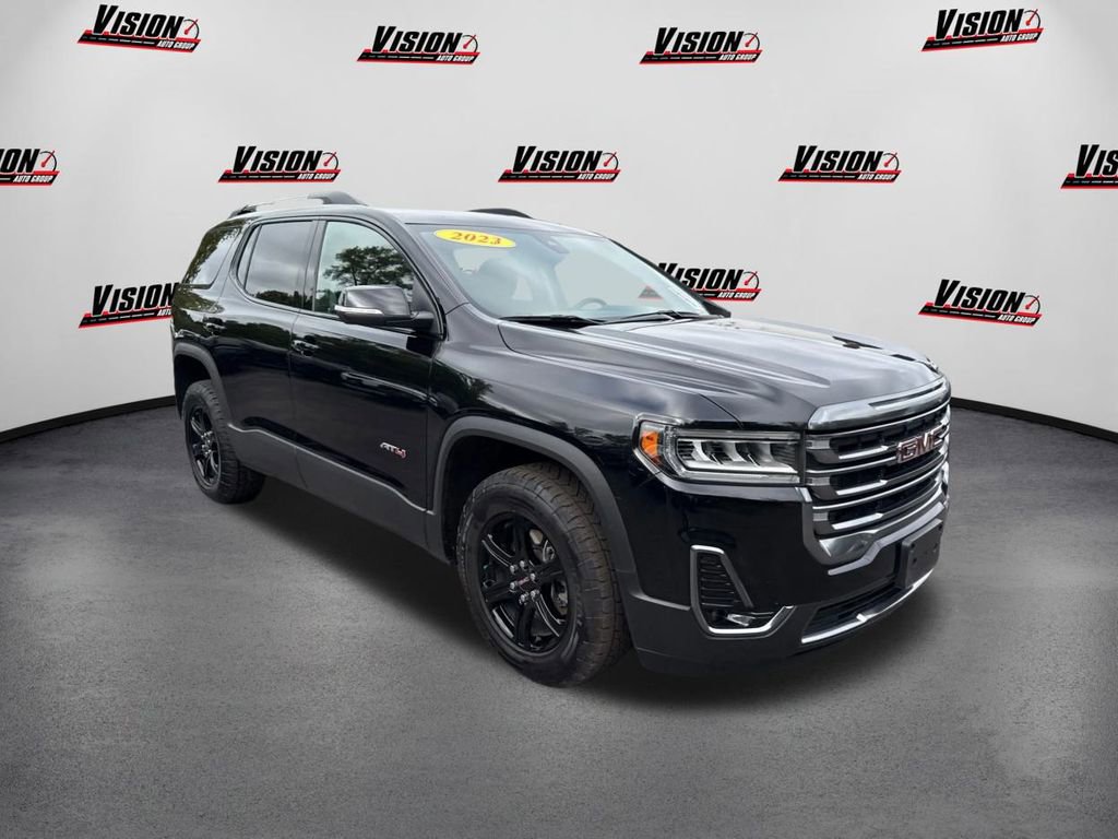 Used 2023 GMC Acadia AT4 image 3