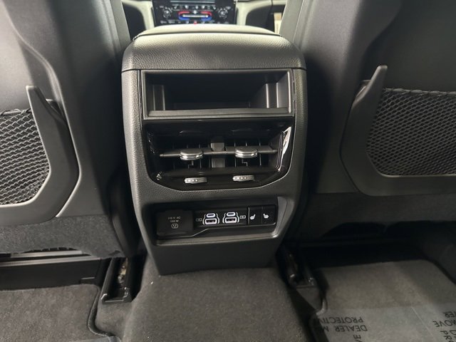New 2025 Jeep Grand Cherokee Limited w/ Luxury Tech Group II image 38