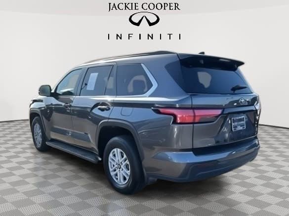 Used 2025 Toyota Sequoia SR5 image 3