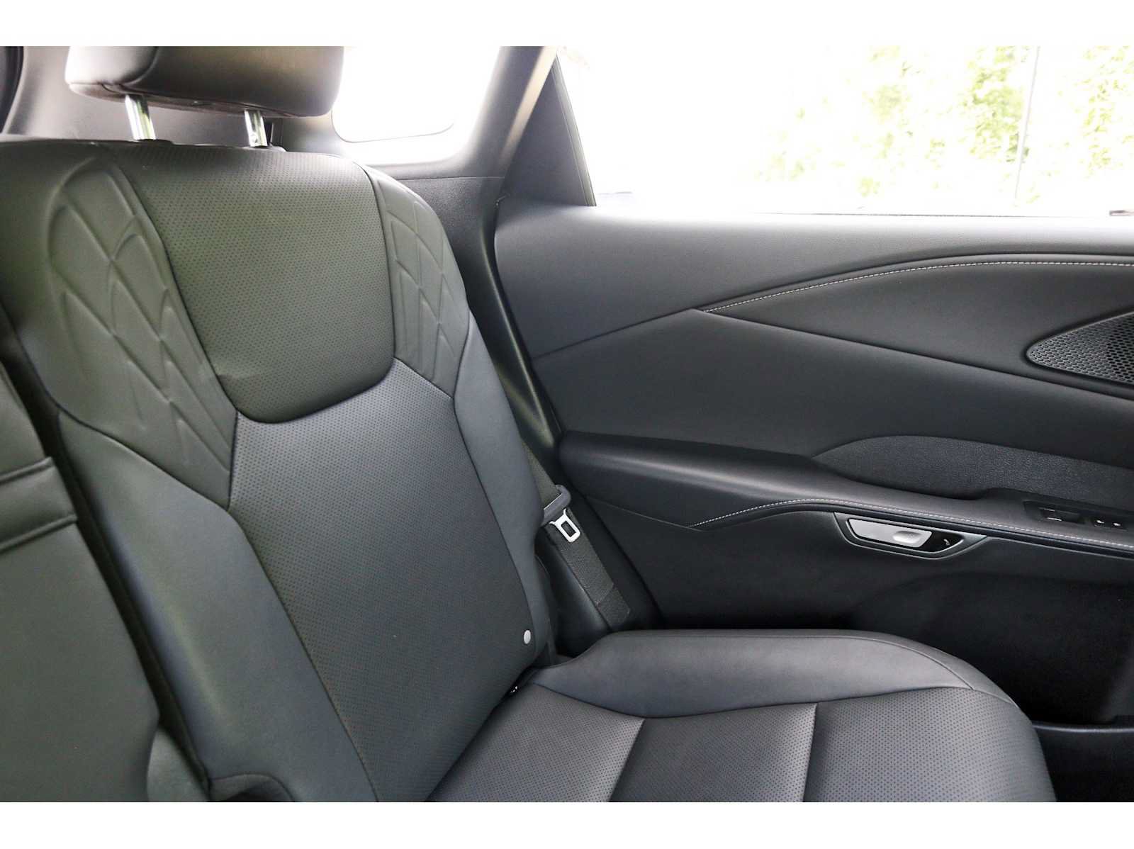 Used 2025 Lexus RX 350 Premium w/ Convenience Package FWD image 10
