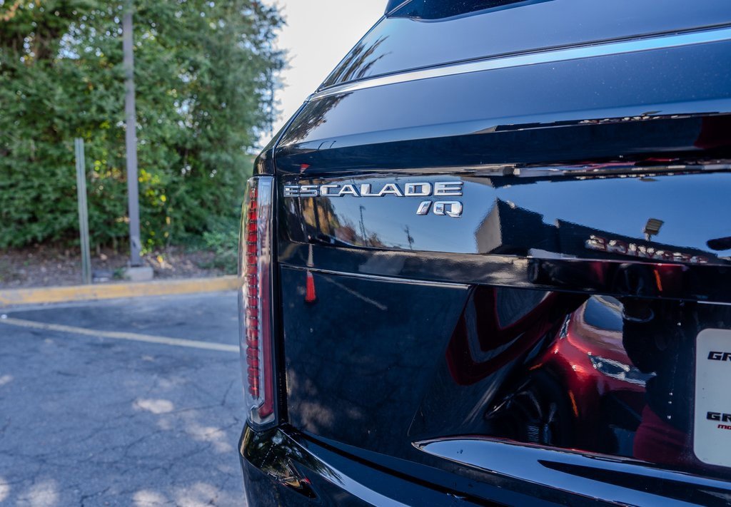 Used 2025 Cadillac Escalade IQ Luxury 2 image 29