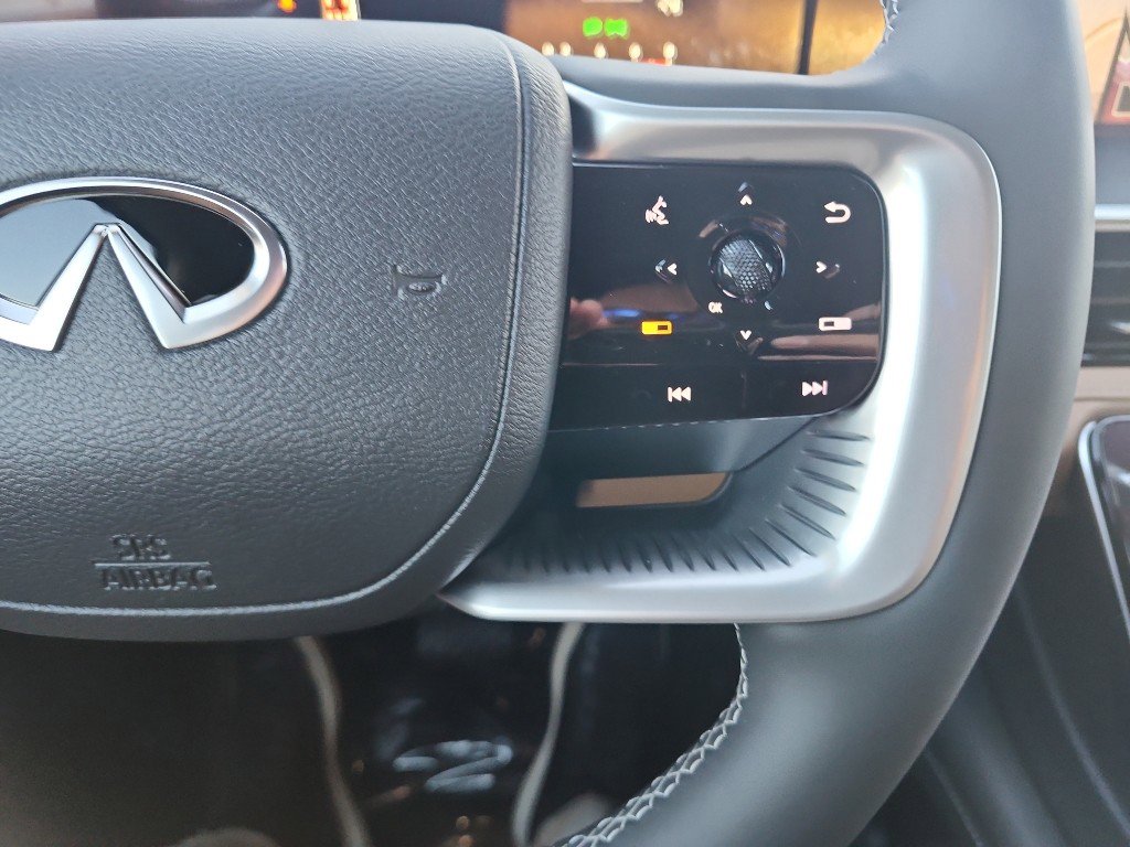 New 2026 INFINITI QX80 Luxe w/ Cargo Package image 17