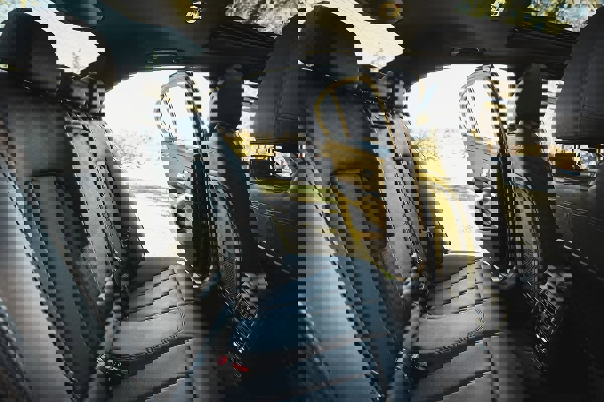 Used 2019 BMW 330i Sedan w/ Convenience Package image 25