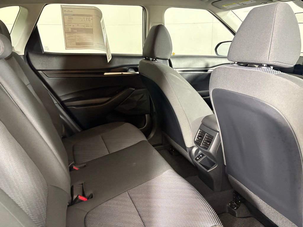 New 2026 Kia Seltos LX FWD image 17