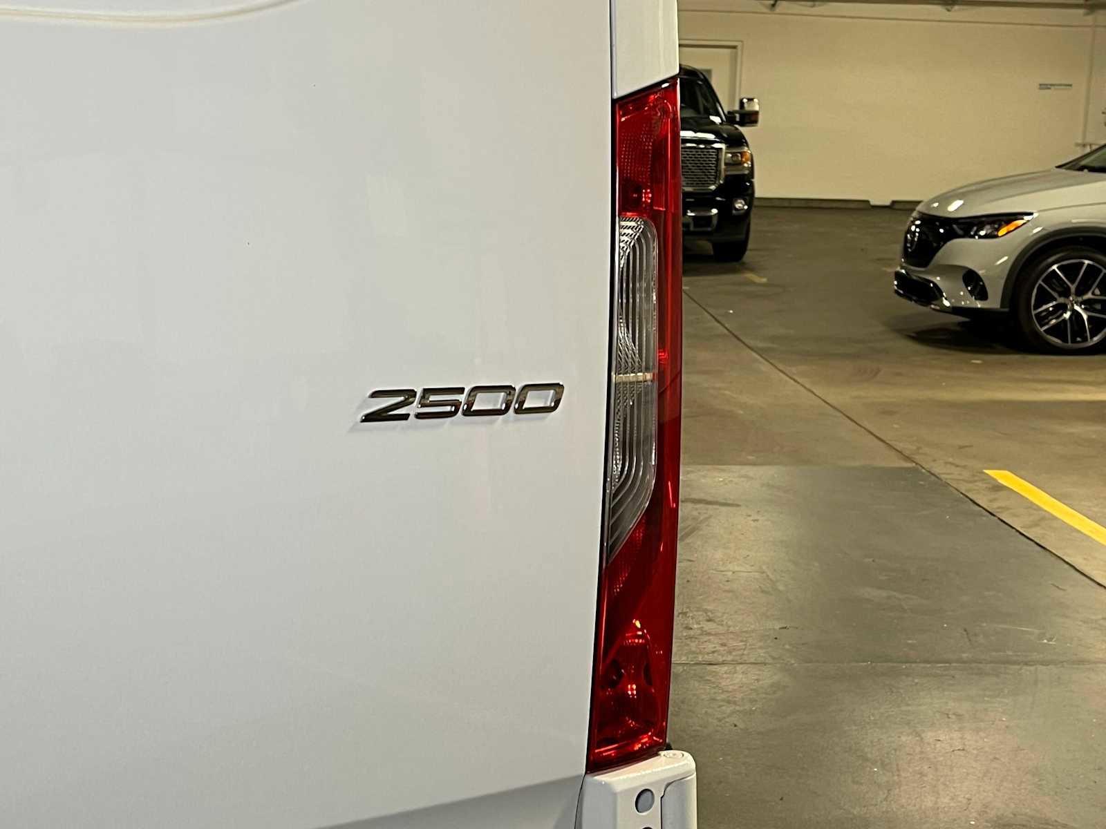 Used 2025 Mercedes-Benz Sprinter 2500 image 15