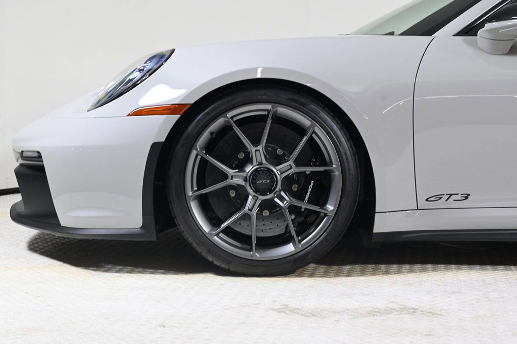 Certified 2022 Porsche 911 GT3 image 33