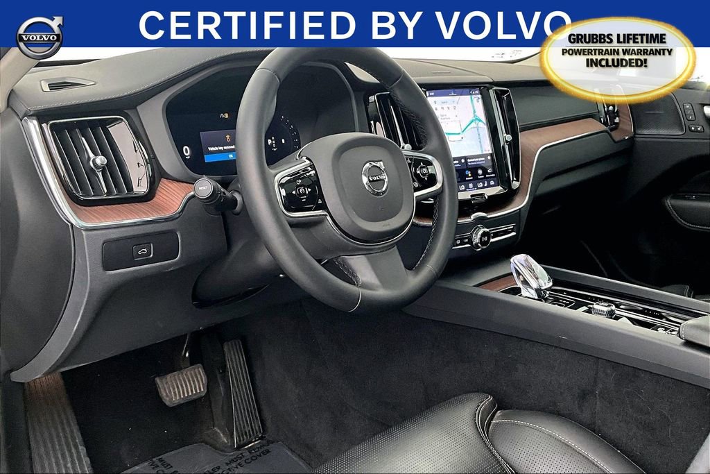 Used 2023 Volvo XC60 B5 Ultimate w/ Climate Package image 17