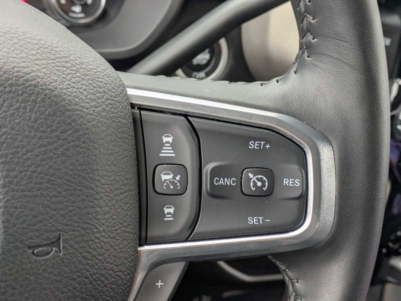 Used 2024 RAM 2500 Laramie w/ Safety Group image 28