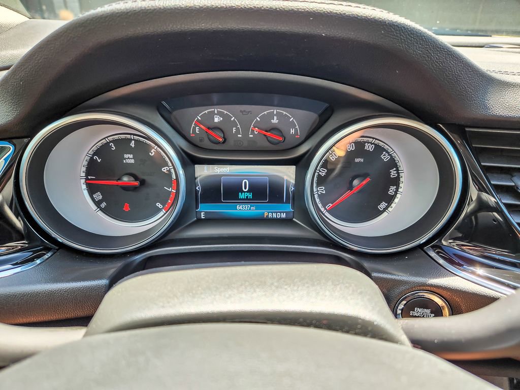 Used 2018 Buick Regal Essence w/ Sights and Sounds Package AWD/4WD image 11