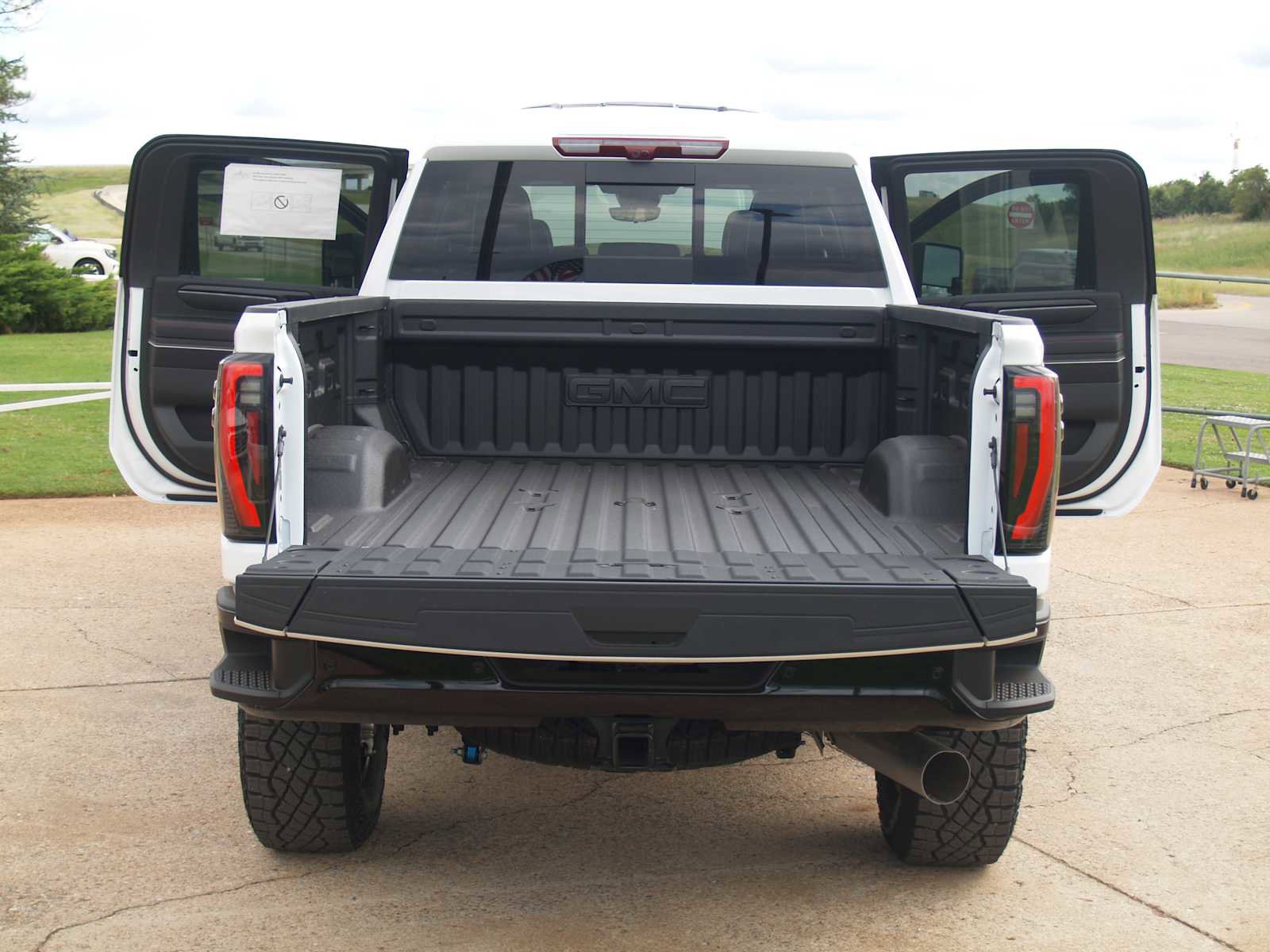 New 2026 GMC Sierra 2500 AT4X image 36