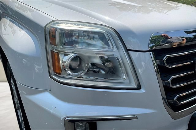 Used 2017 GMC Terrain SLT w/ Open Road Package AWD/4WD image 32