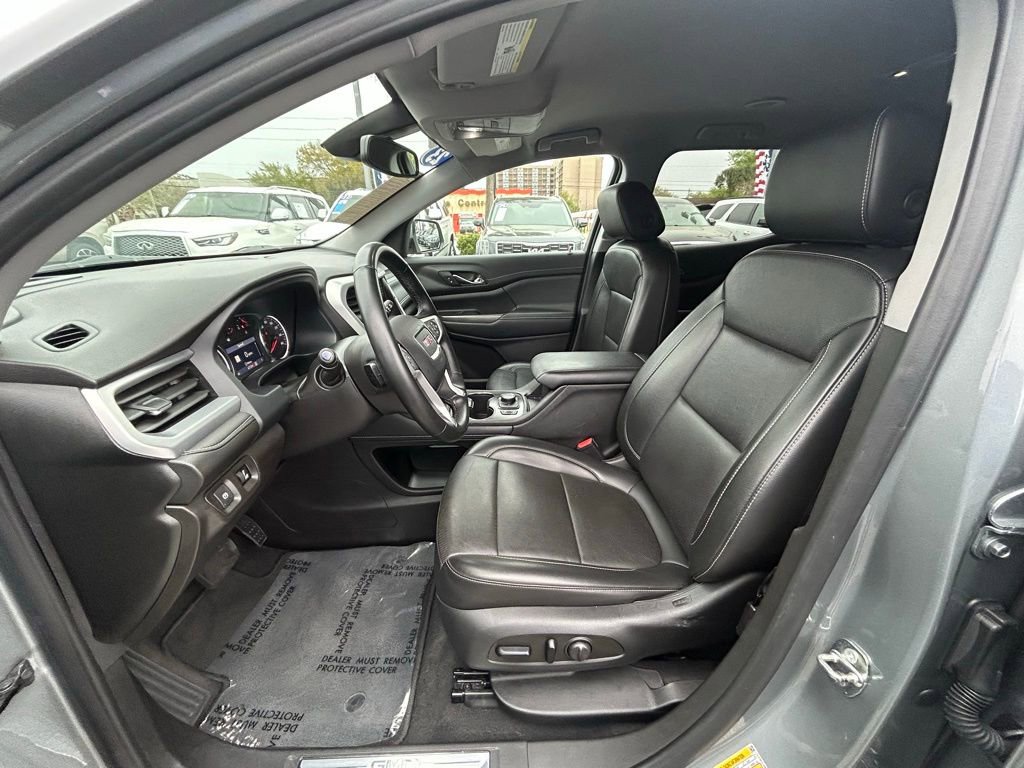 Used 2023 GMC Acadia SLT image 13