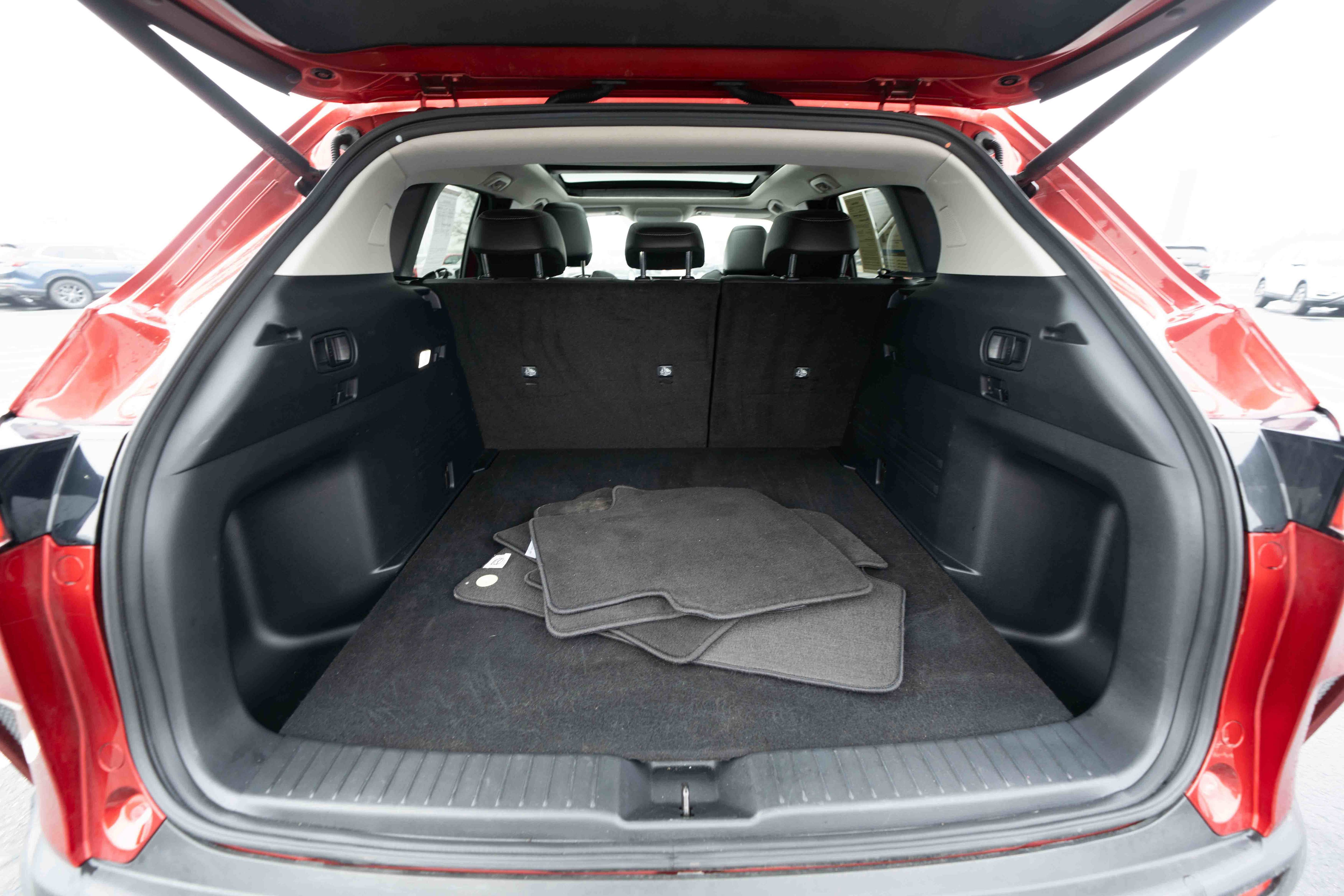 Used 2025 MAZDA CX-50 AWD 2.5 S w/ Premium Package image 28